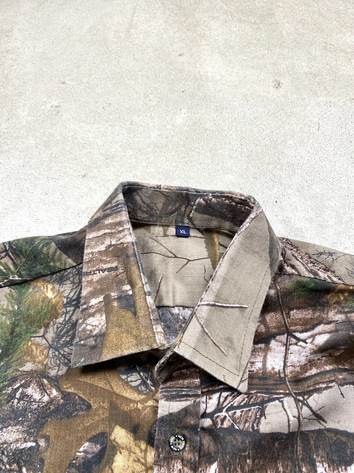 Vintage Vintage 1990s Forest Tree Camouflage Shirt Y2K Hype Size US XL / EU 56 / 4 - 10 Thumbnail