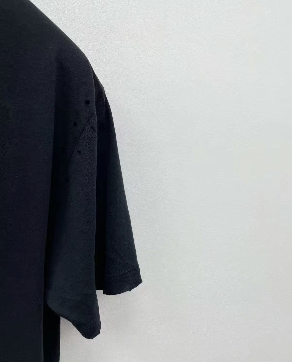 Valentino VALENTINO Washed Vintage Short Sleeve T-shirt J30 Size US M / EU 48-50 / 2 - 5 Thumbnail