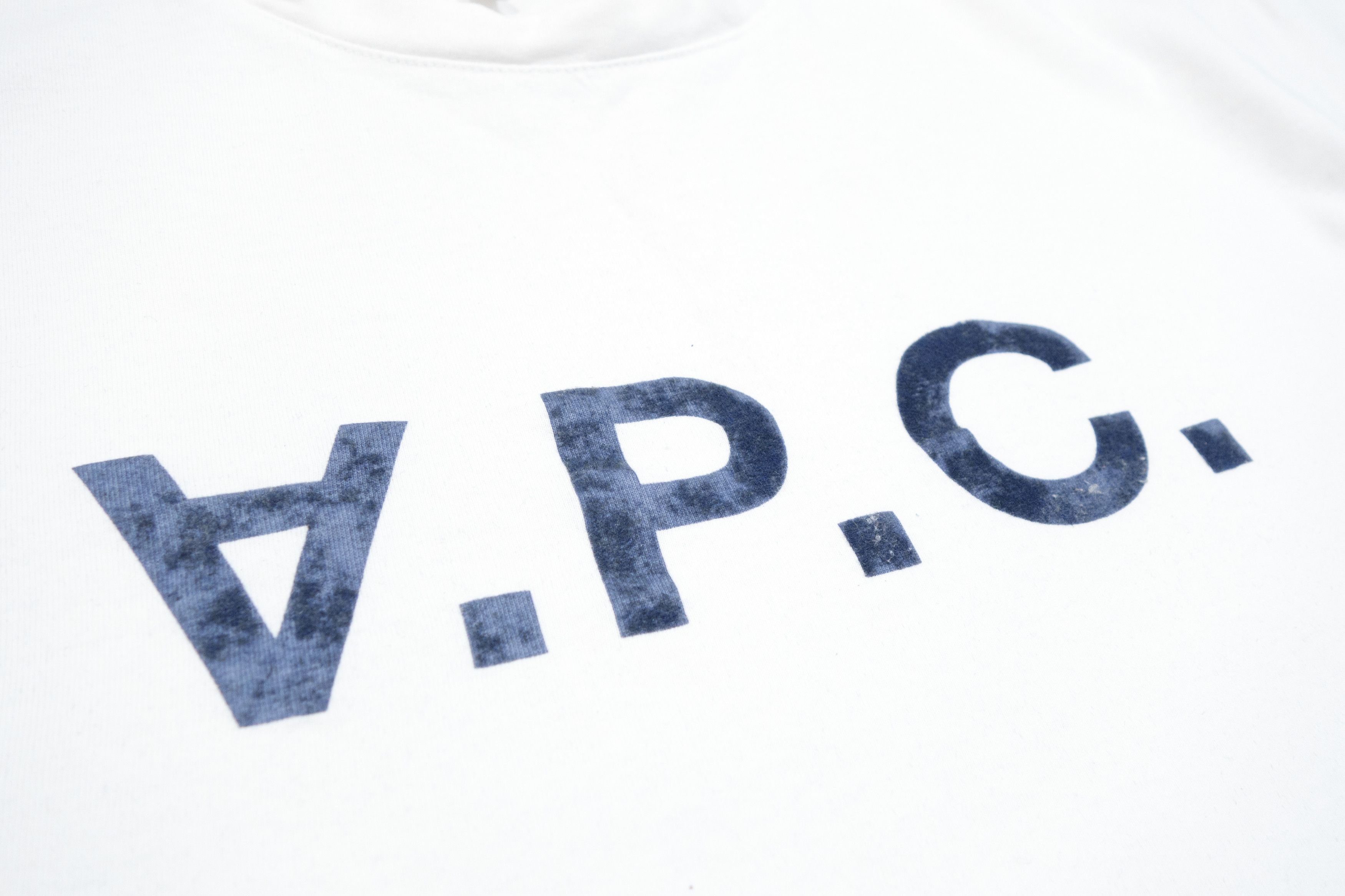 A.P.C. Hiver 87 VPC Flocked Big Logo T-Shirt Size US L / EU 52-54 / 3 - 8 Thumbnail