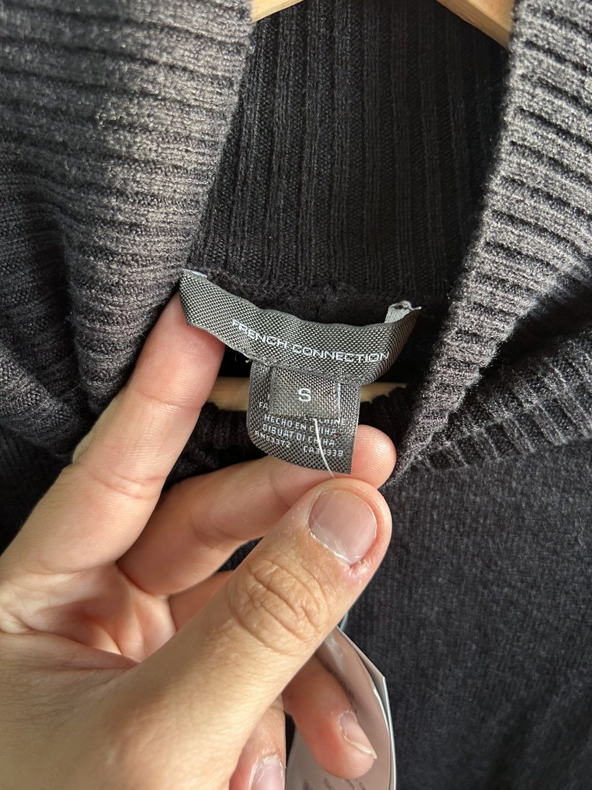 French Connection French Connection Babysoft Turtleneck Center Seam Jumper Size S / US 4 / IT 40 - 3 Thumbnail