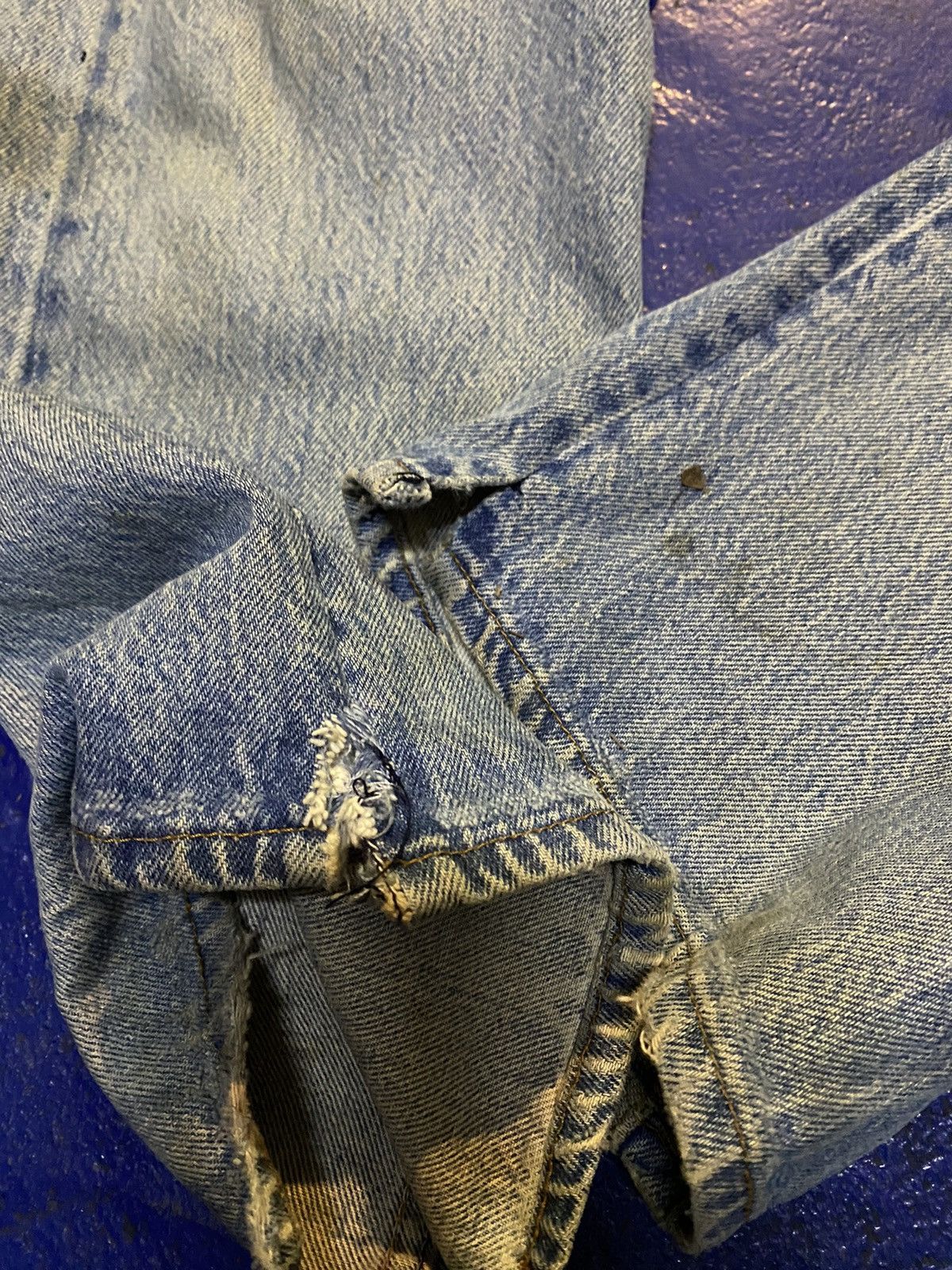 Levi's × Levi's Vintage Clothing × Vintage Levis vintage USA 🇺🇸 distressed Size US 35 - 7 Thumbnail