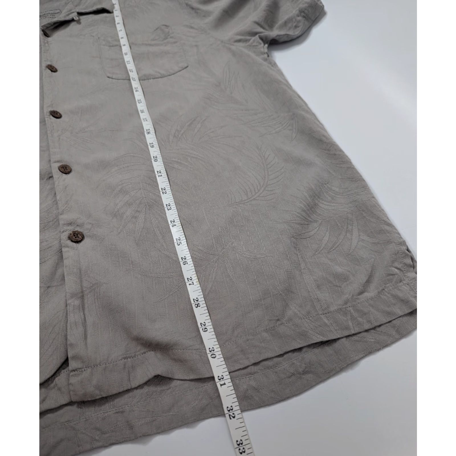 Tommy Bahama Tommy Bahama Original Fit Shirt Men XL Floral Gray Silk S/S Button-Up Collar Size US XL / EU 56 / 4 - 4 Thumbnail