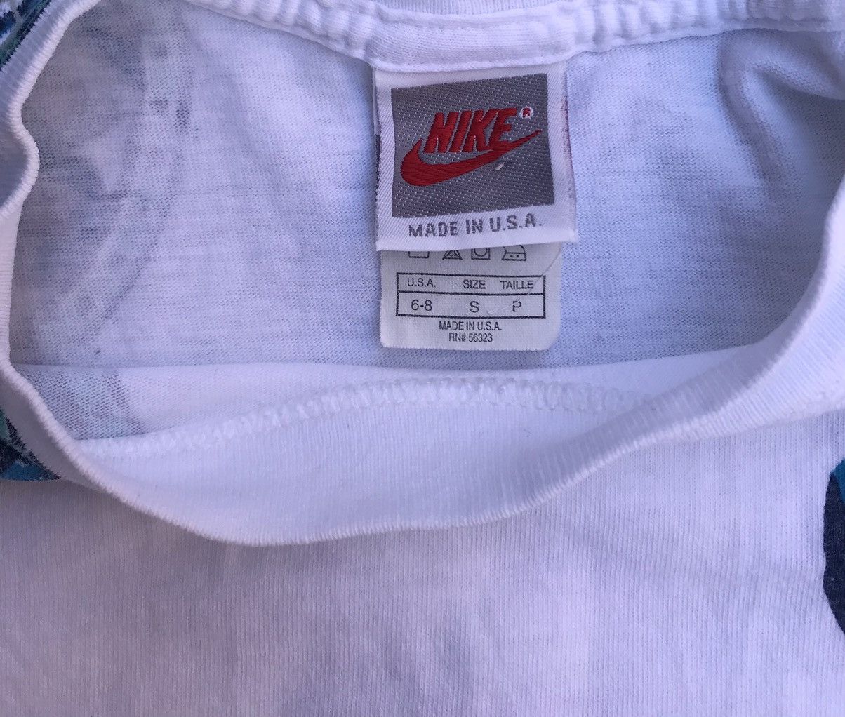 Nike Vintage 90s Nike Graphic AOP Tee t shirt Size US S / EU 44-46 / 1 - 5 Thumbnail