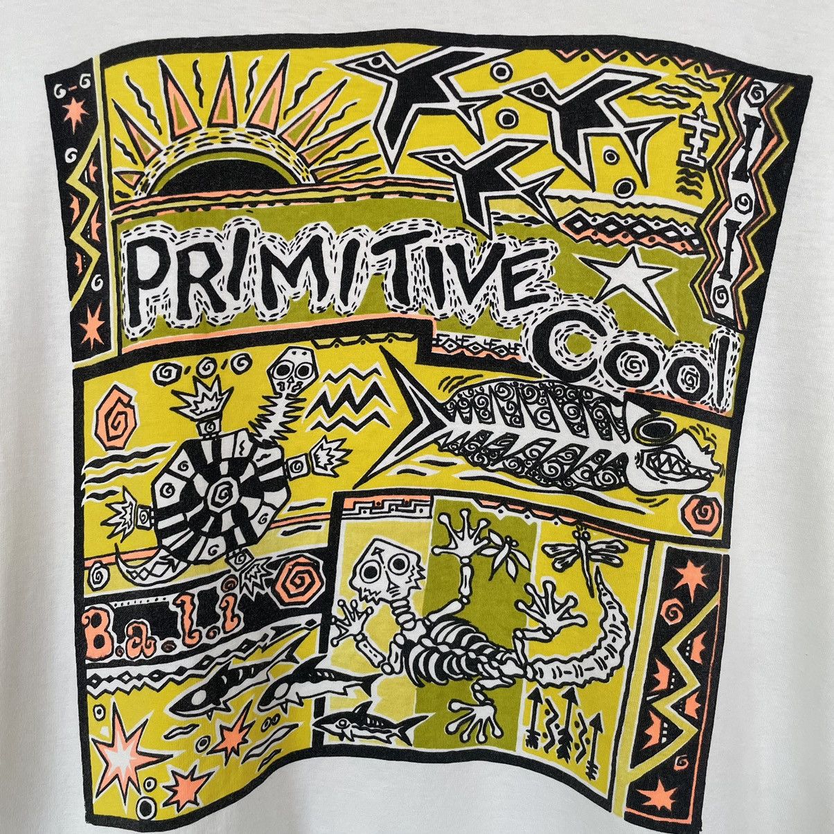 Vintage Vintage 1990s Primitive Cool Surf Art Graphic T Shirt Size US XL / EU 56 / 4 - 2 Thumbnail