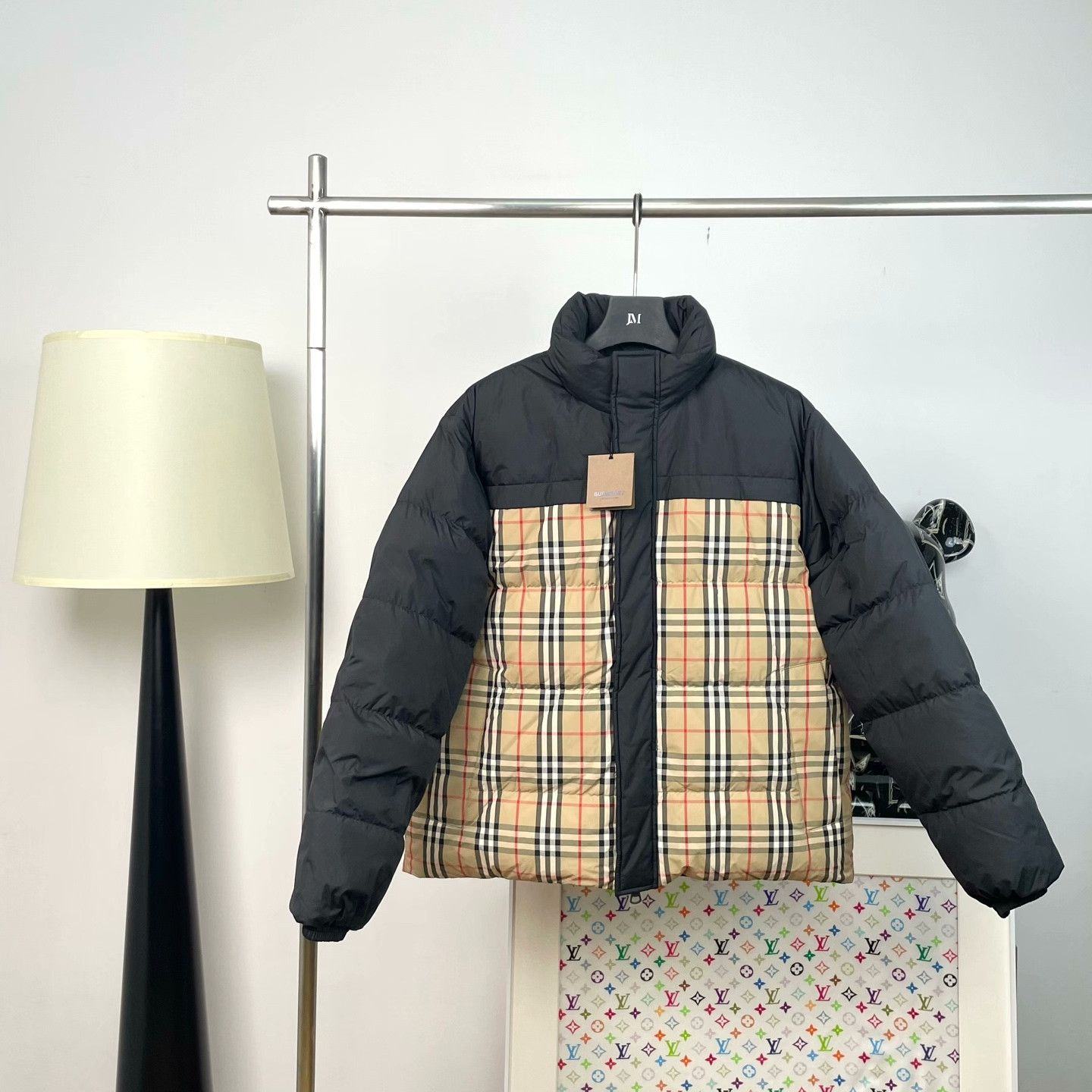 Burberry Burberry Down Plaid Heavy Coat m Men Size US M / EU 48-50 / 2 - 1 Thumbnail