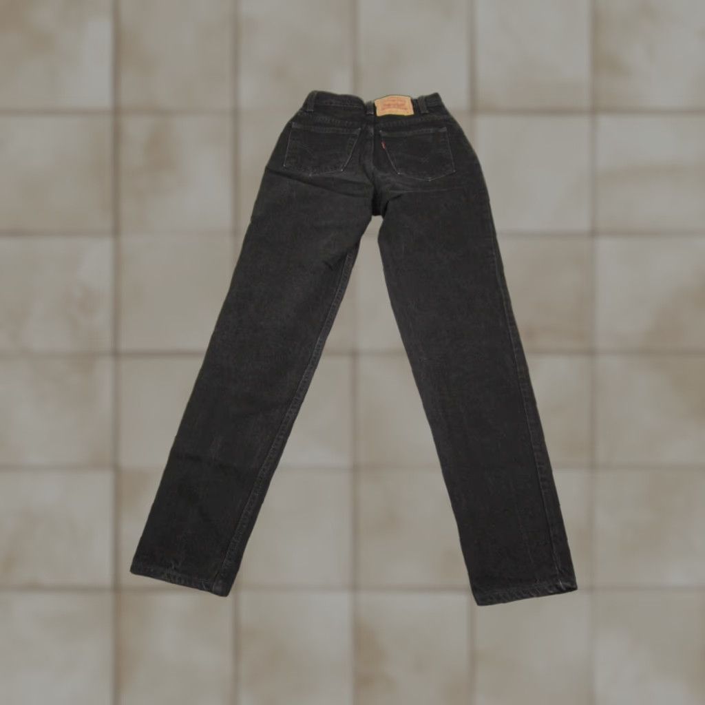 Levi's VINTAGE Levi's 512 Jeans Womens 5 Med Black Slim Fit Tapered Made in USA 90s Jeans Womens Slim Black 90s Levi's 512 Size 27" / US 4 / IT 40 - 1 Thumbnail