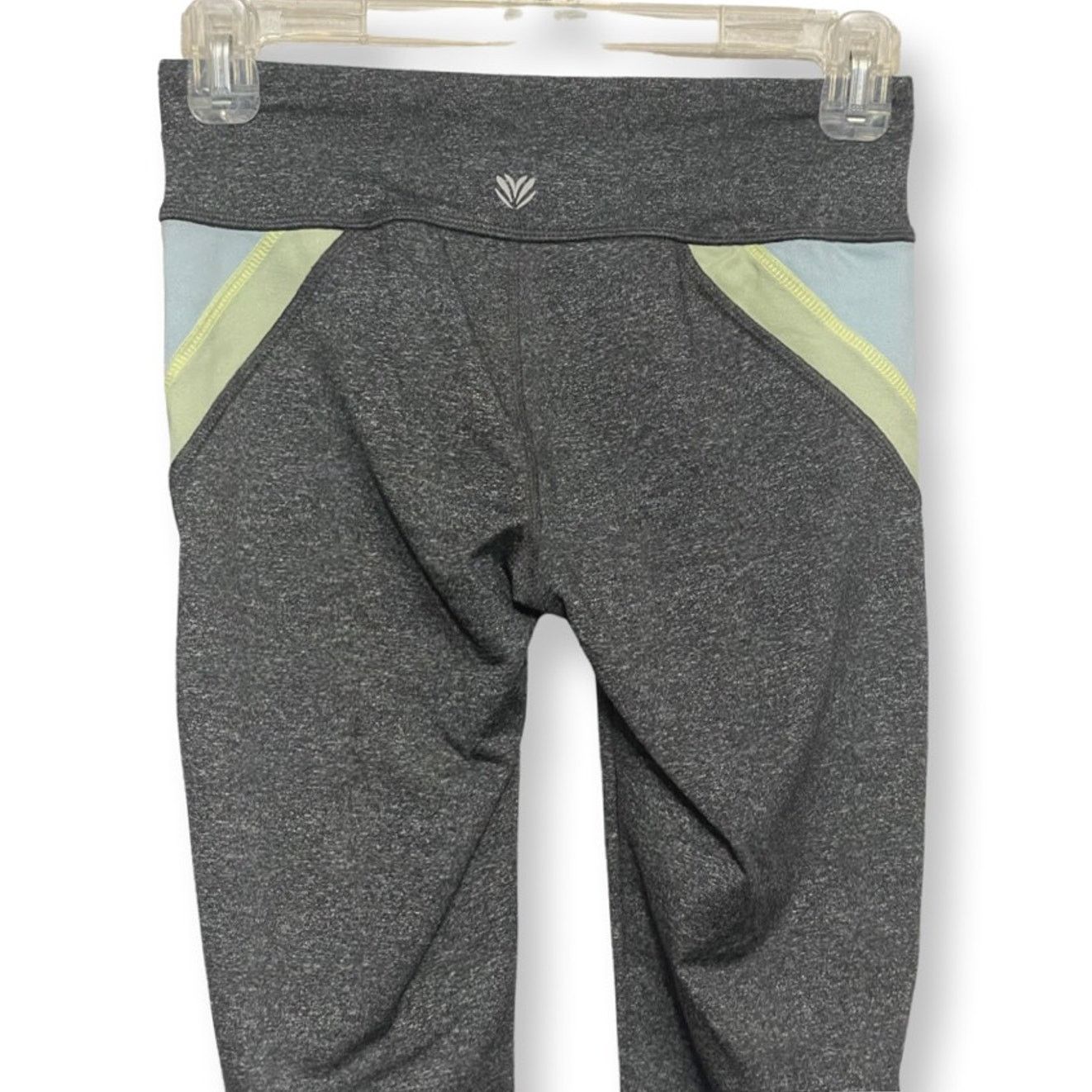 Forever 21 Forever 21 Capri Pants Stretchy Comfortable Fit Gray XS NWOT Size 26" / US 2 / IT 38 - 5 Thumbnail