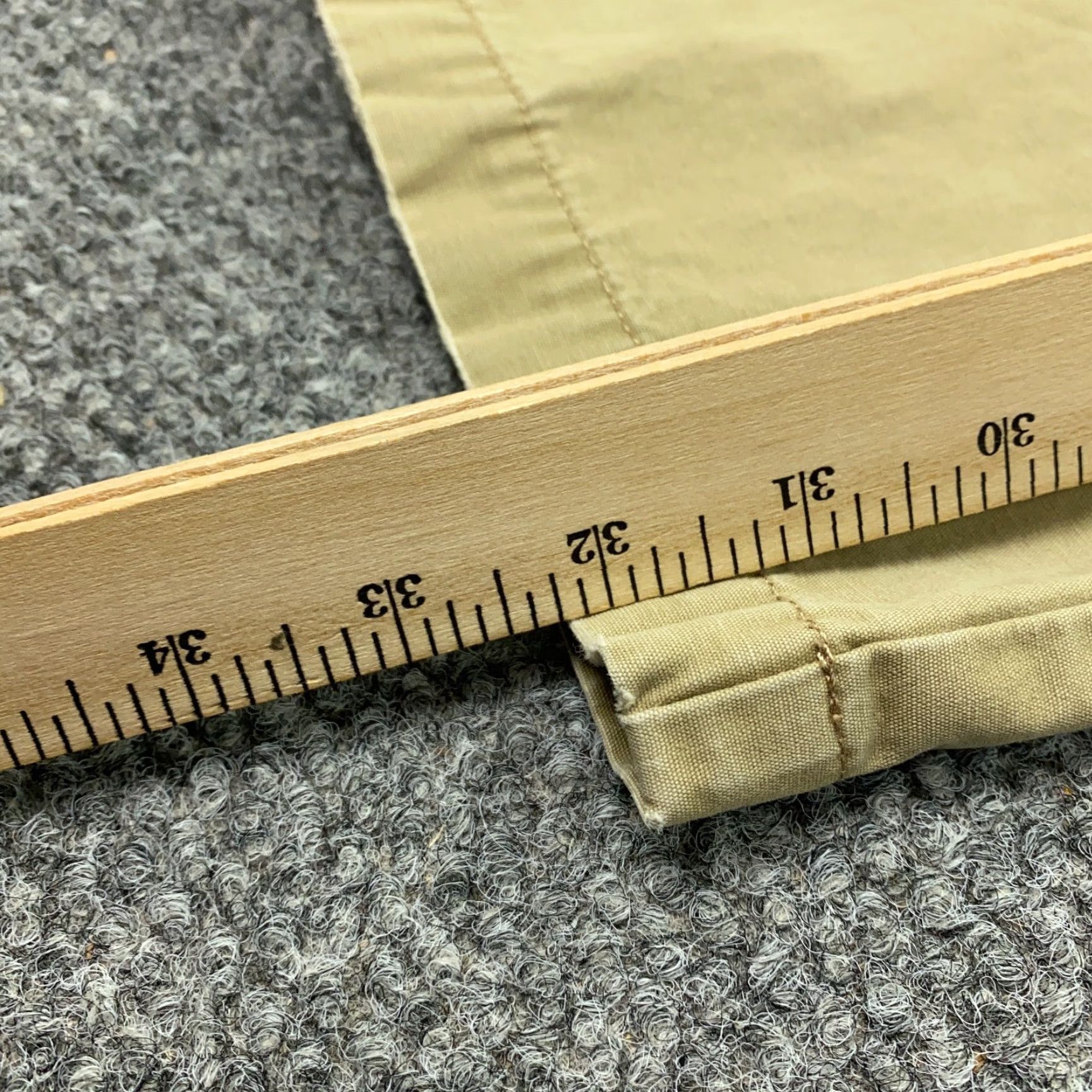 Vintage Columbia Cargo Pants Mens 38 Beige 32" Inseam Relaxed Fit Canvas Cargo Pockets Pants Mens Regular 38" Beige Columbia Omni-Shade Size US 38 / EU 54 - 5 Thumbnail