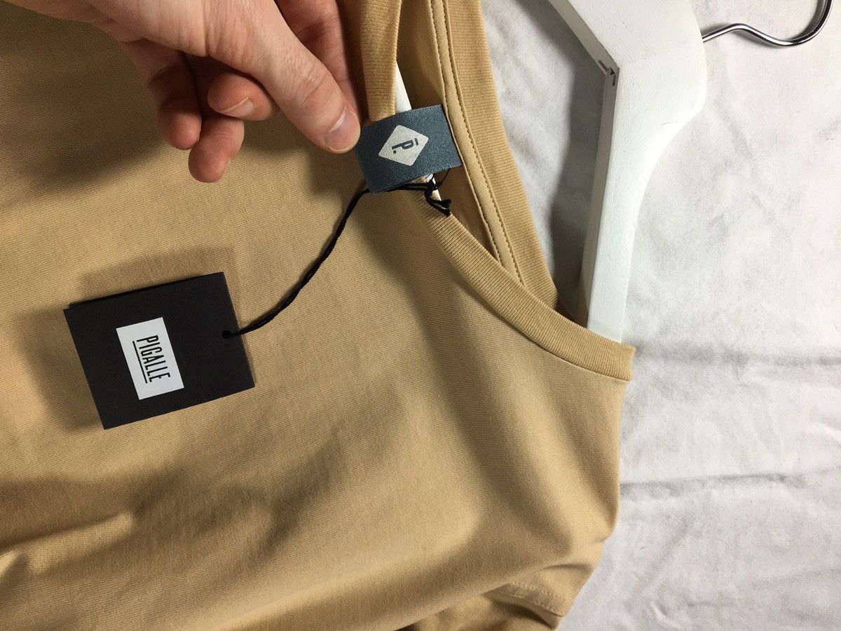 Pigalle Pigalle longsleeve box logo Size US M / EU 48-50 / 2 - 4 Thumbnail