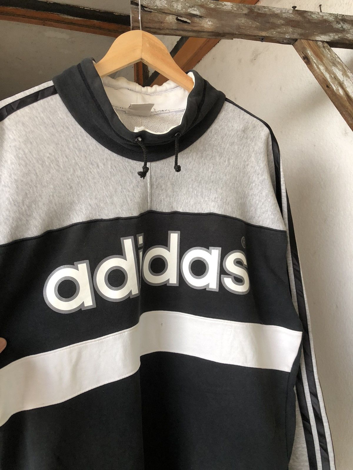Adidas Vintage 90s Adidas Big Logo Sweater Japan Made Size US L / EU 52-54 / 3 - 6 Thumbnail