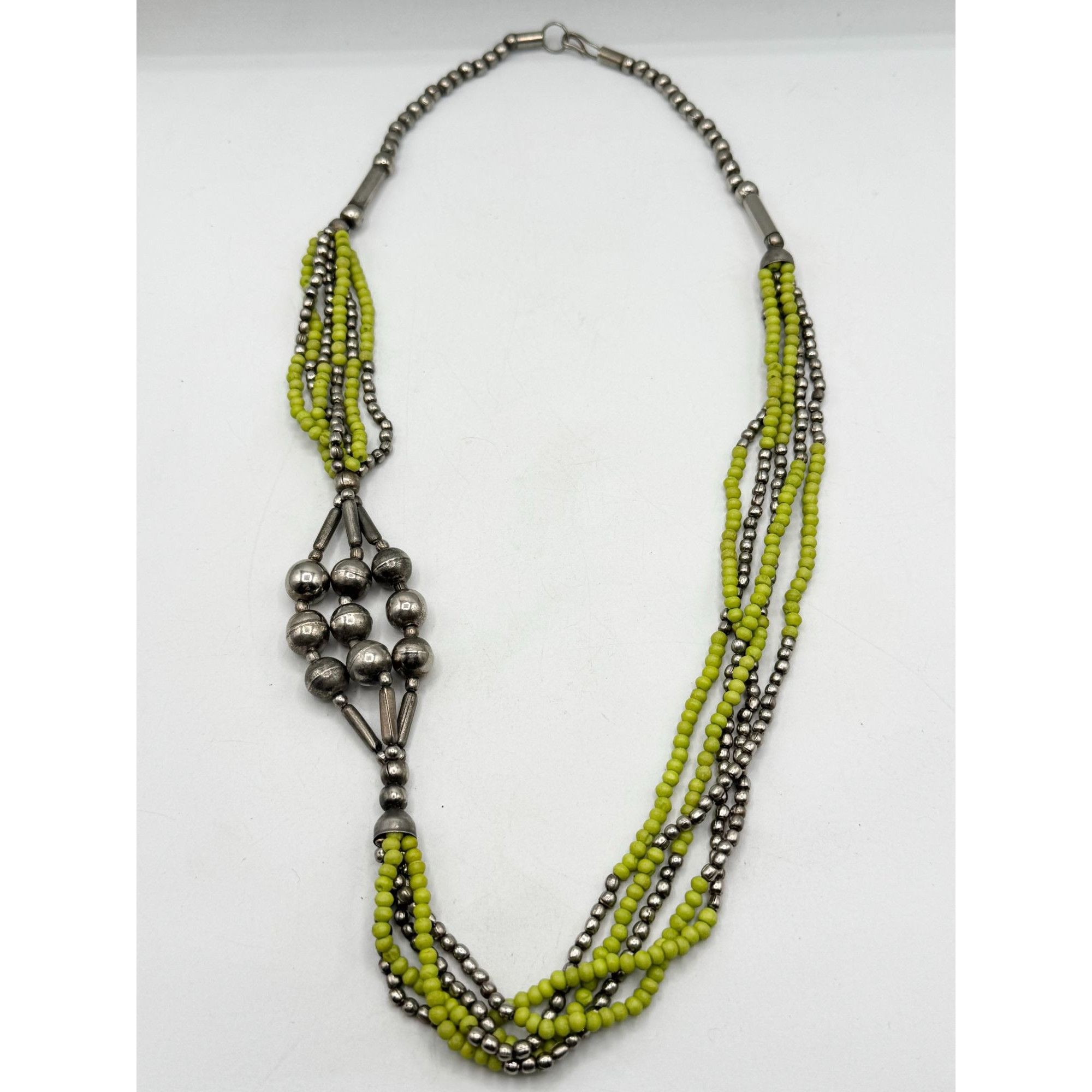 Vintage Vintage green wood & silver metal multi strand beaded neckla Size ONE SIZE - 3 Thumbnail
