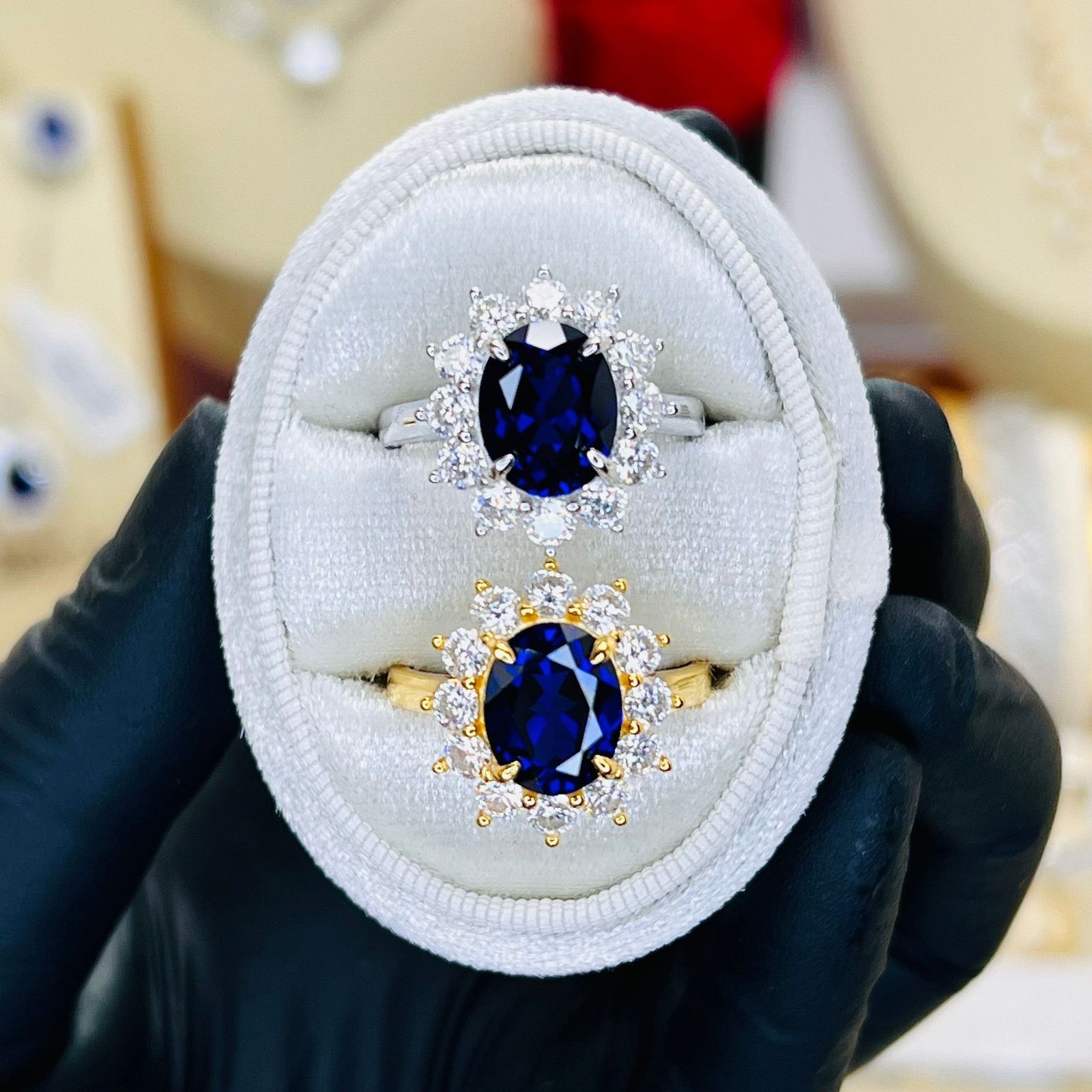 3.5ct Sapphire with 1.20ctw Moissanite Luxurious Ring