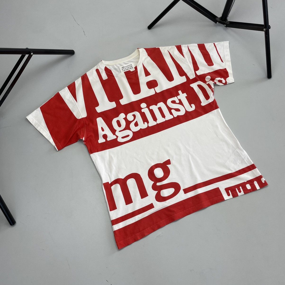 Maison Margiela Maison Margiela "Vitamin" Oversized Print T-Shirt sz S Size US S / EU 44-46 / 1 - 2 Thumbnail