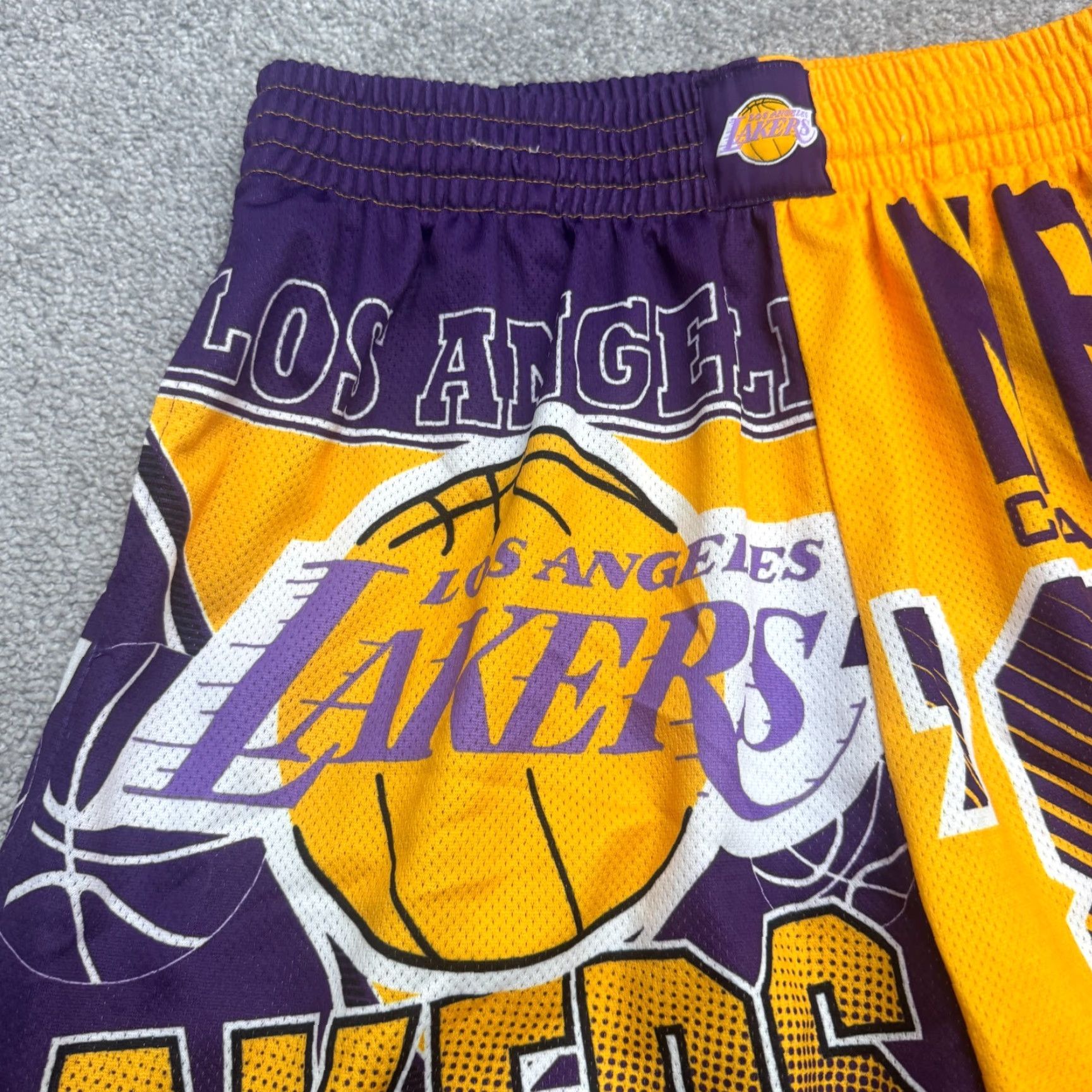 Mitchell & Ness Mitchell & Ness LA Lakers '85 Champions Split Basketball Shorts Mens M NWT Size US 31 - 7 Thumbnail