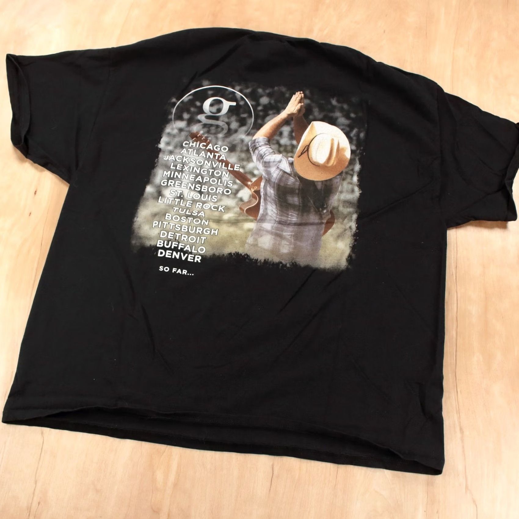 Hanes Garth Brooks World Tour 2014 - 2015 concert Shirt XL 90s y2k country singer Size US XL / EU 56 / 4 - 4 Thumbnail