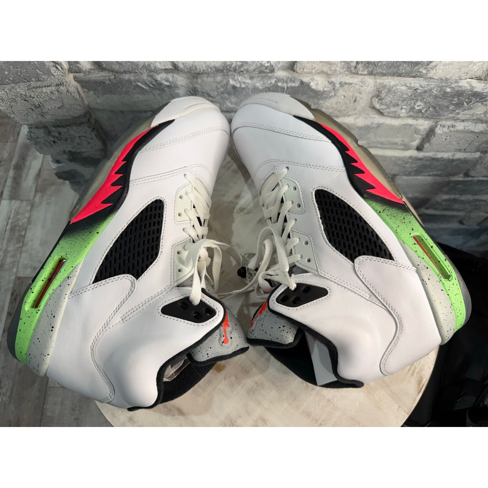 Jordan Brand Jordan 5 Retro Poison Green Size 11 136027-115 VNDS Size US 11 / EU 44 - 5 Thumbnail