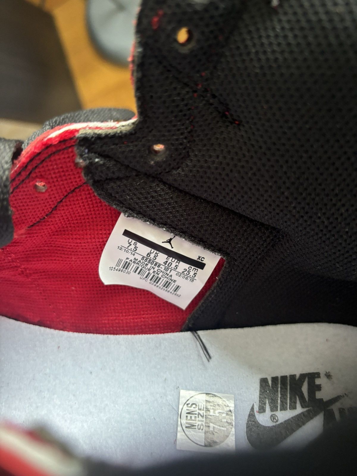 Jordan Brand Air Jordan Retro 1 Chicago (2015) Mens Size 7.5 Size US 7.5 / EU 40-41 - 10 Thumbnail