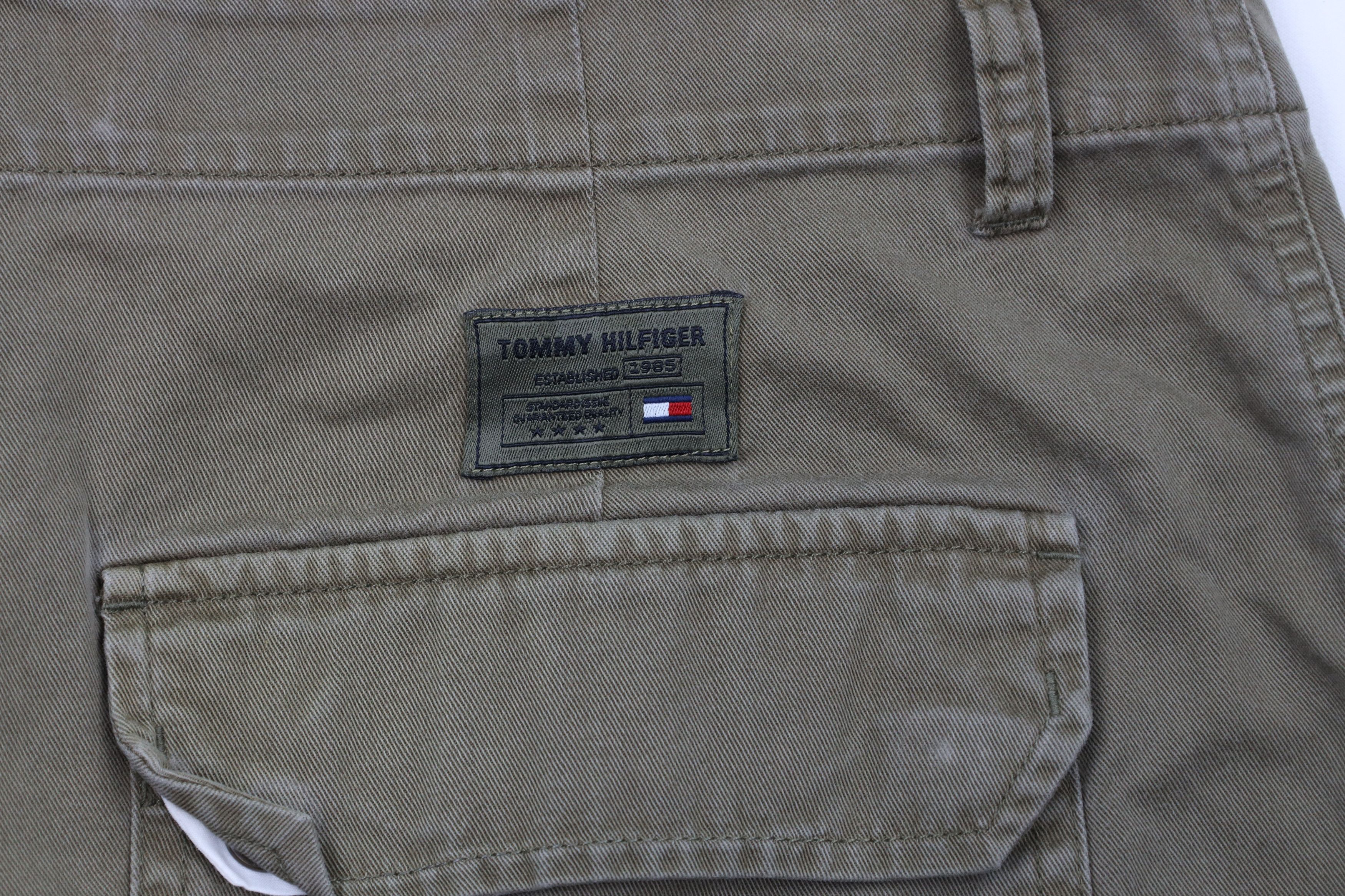 Tommy Hilfiger × Vintage Vintage 90s Tommy Hilfiger Surplus Shorts Drab Green Size US 36 / EU 52 - 11 Thumbnail