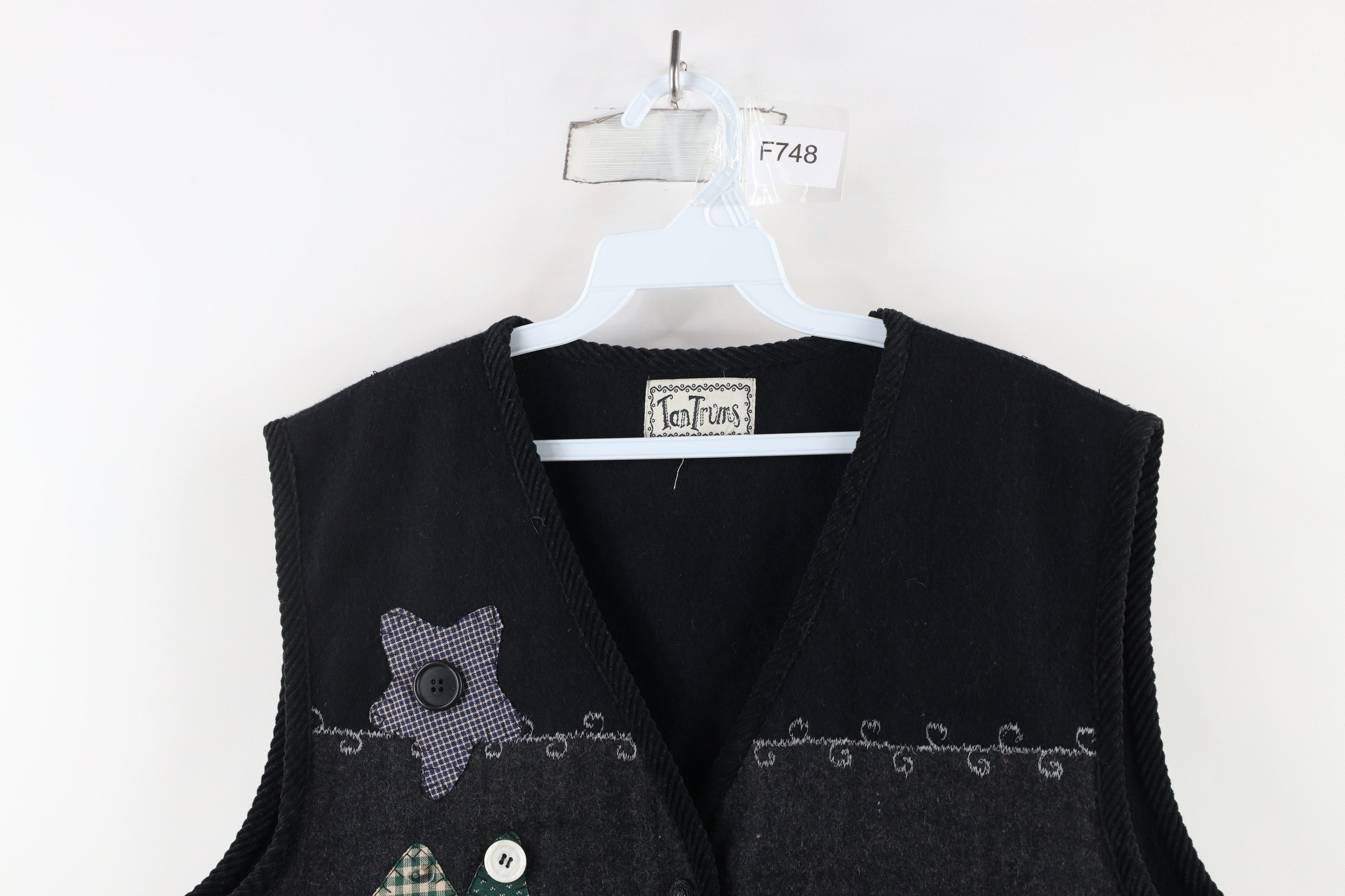 Vintage Vintage 90s Streetwear Christmas Patchwork Vest Jacket Size L / US 10 / IT 46 - 2 Thumbnail