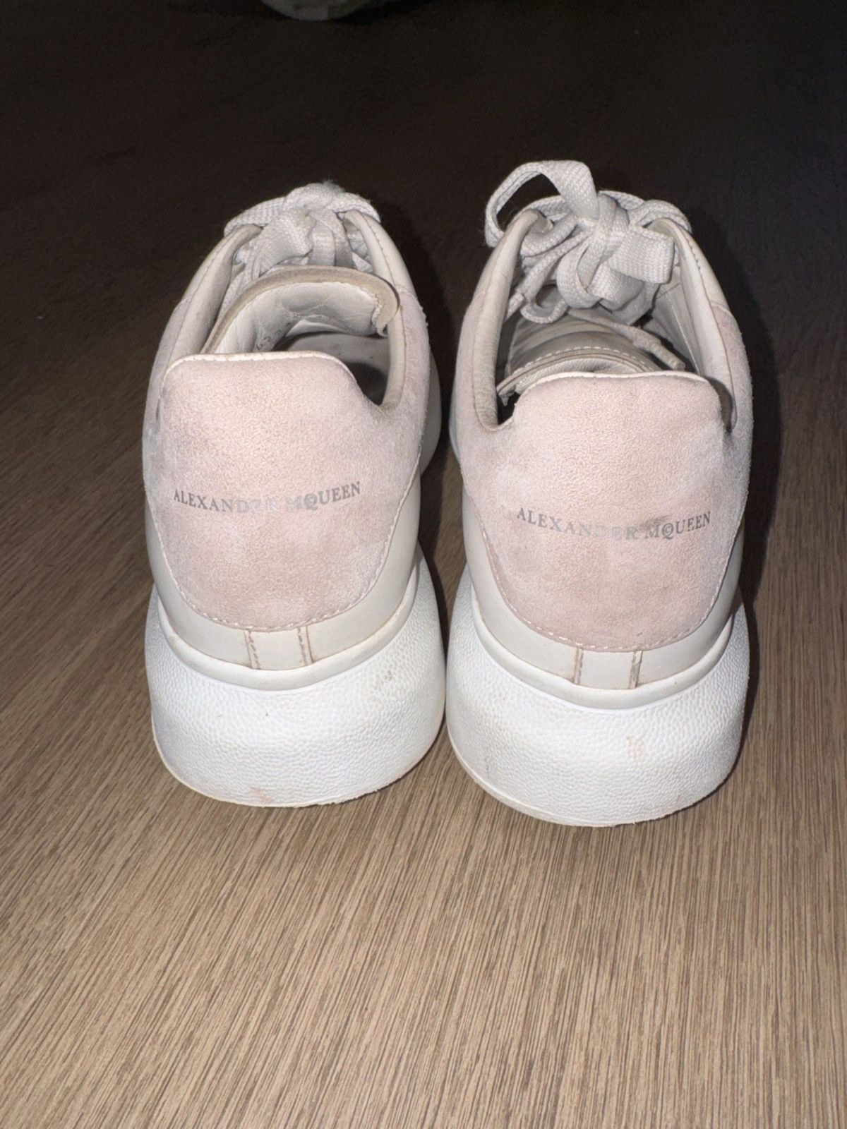Alexander McQueen Women's Oversized Sneaker in White/Patchouli Size US 7 / IT 37 - 9 Thumbnail
