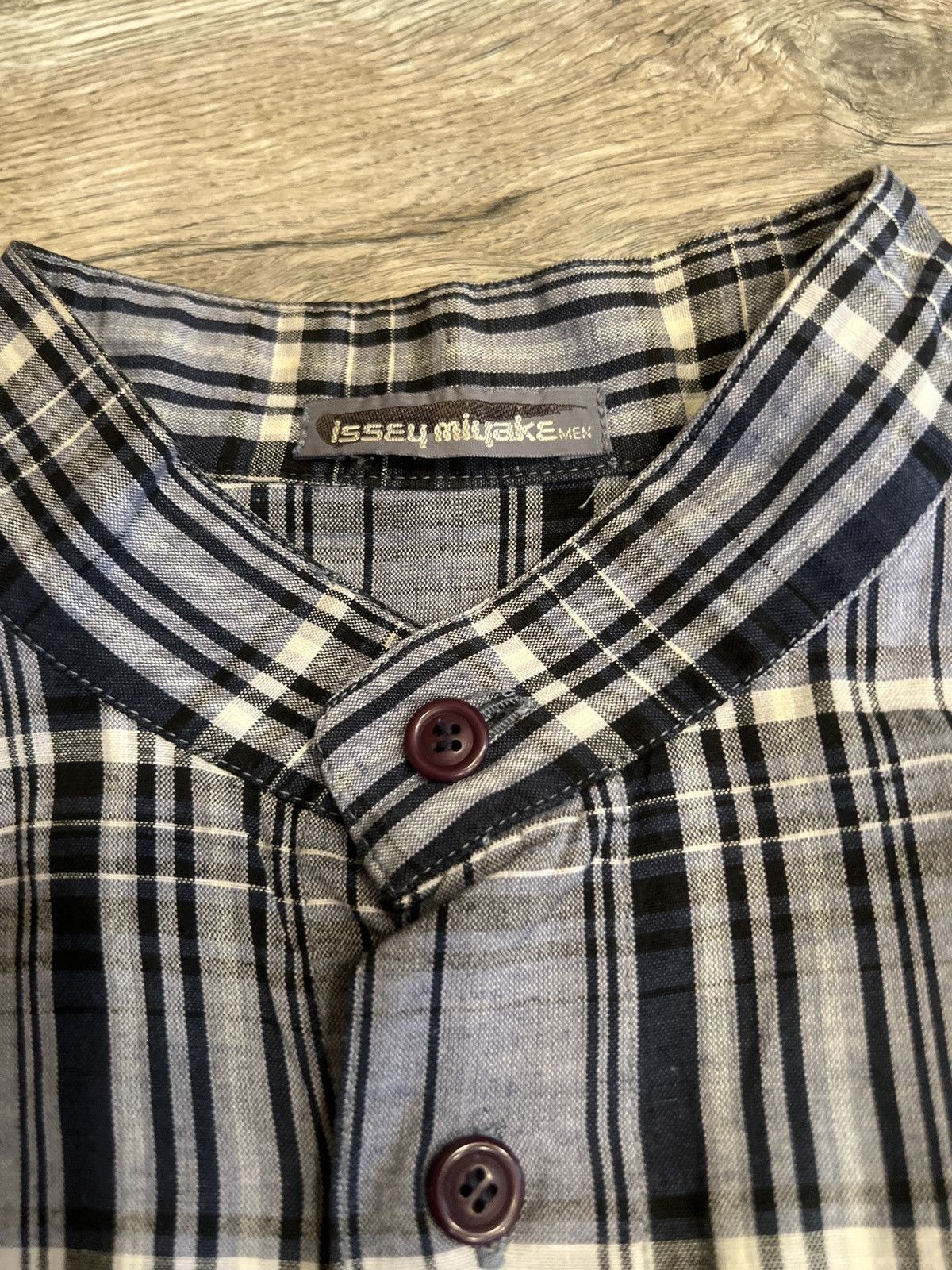 Issey Miyake Issey Miyake 80s Brush Tag Band Collar Button up Shirt Size US M / EU 48-50 / 2 - 3 Thumbnail