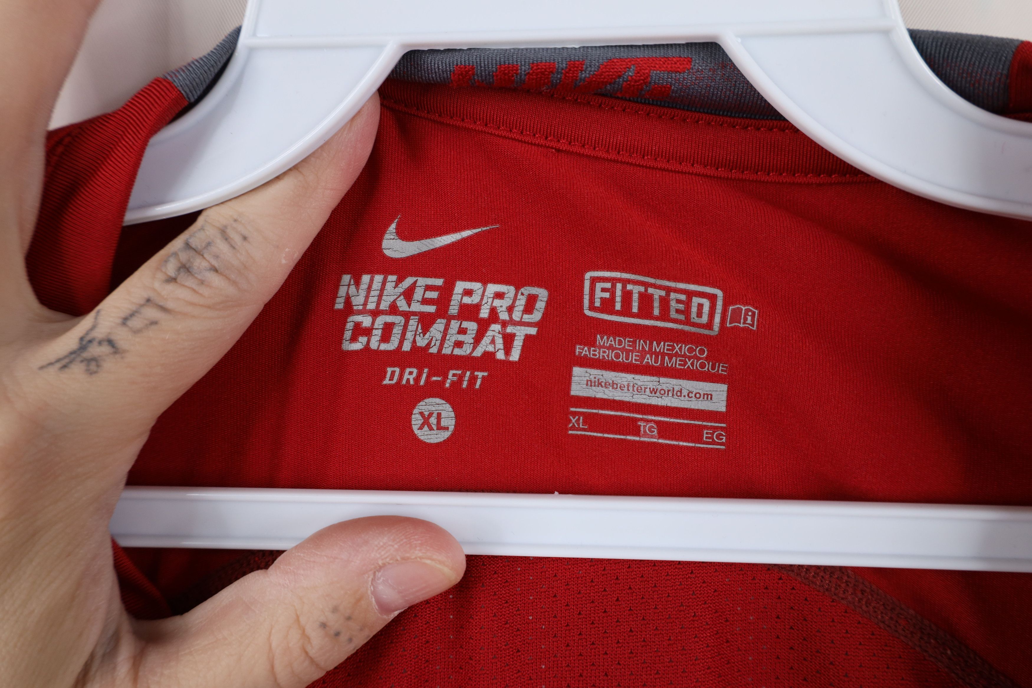 Nike Nike Pro Combat Long Sleeve Gym Training T-Shirt Red Size US XL / EU 56 / 4 - 7 Thumbnail