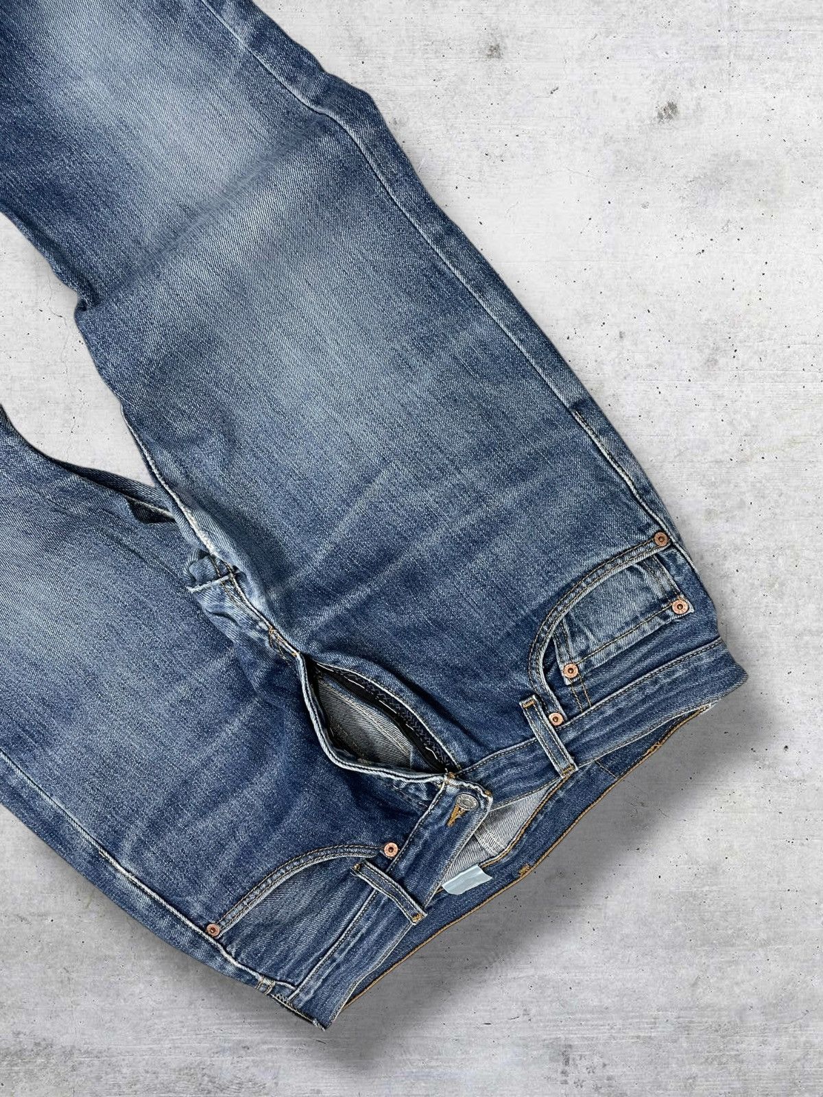 Levi's Vintage Clothing VINTAGE 501 LEVIS USA DESIGNER 90S DISTRESSED INDIGO DENIM Size US 31 - 7 Thumbnail