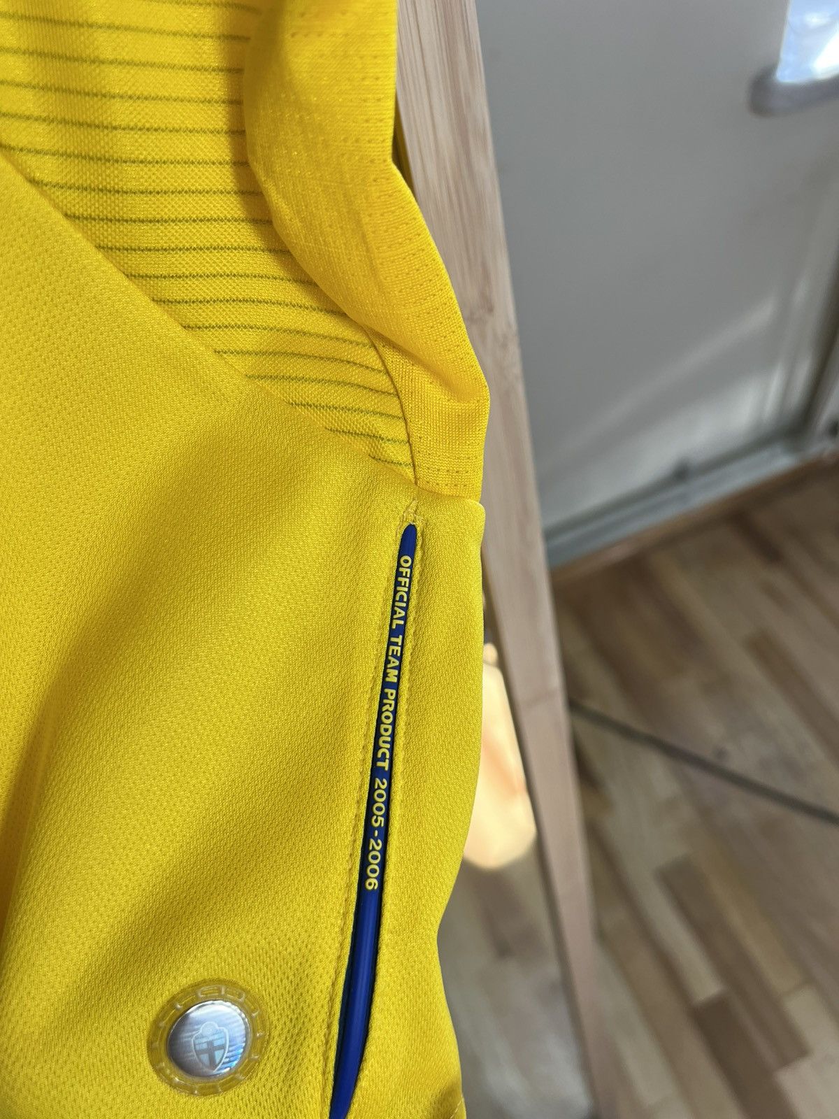 Umbro 🇸🇪Sweden National Team Umbro 2005-06 Jersey – Yellow M Y2K Size US M / EU 48-50 / 2 - 5 Thumbnail