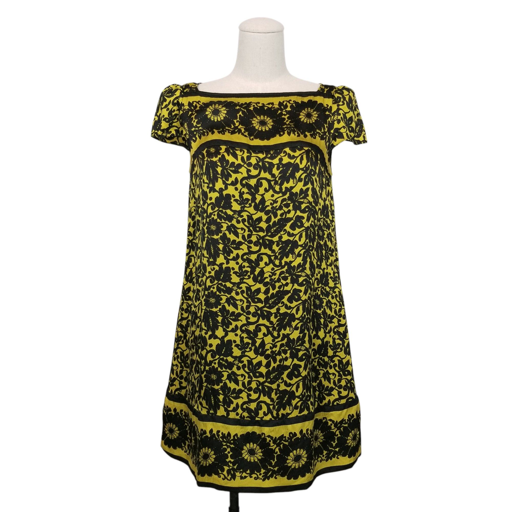 Diane von Furstenberg Cerisier Silk Dress Size S / US 4 / IT 40 - 1 Thumbnail