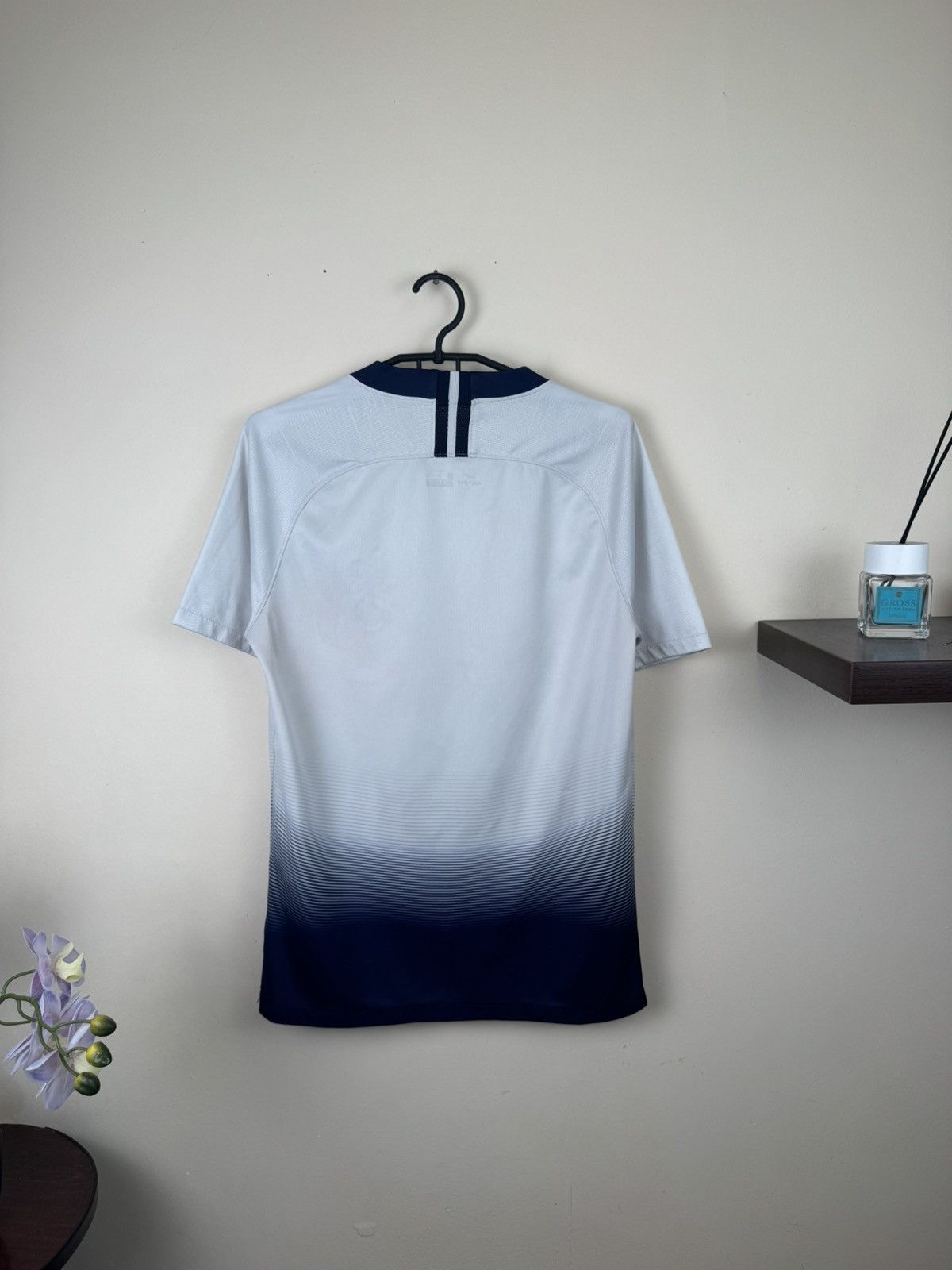 Nike Nike Tottenham 2018-2019 Home Soccer Jersey Men's S Back Size US S / EU 44-46 / 1 - 13 Thumbnail