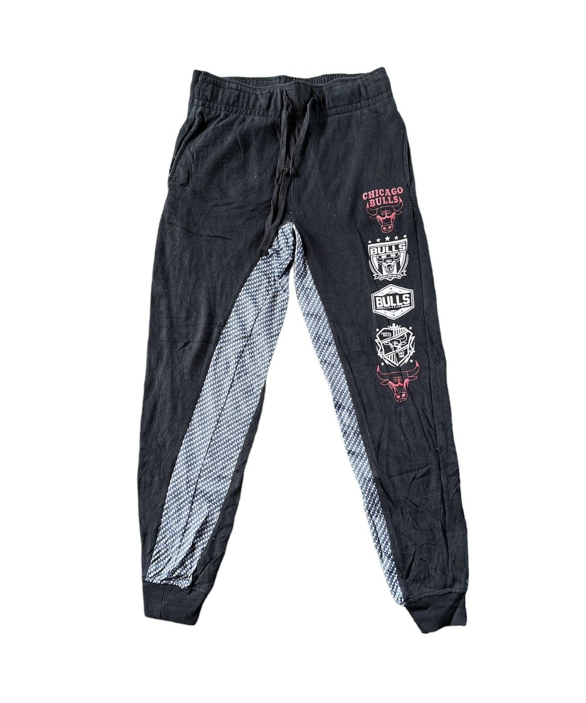 image of Chicago Bulls Front Logo Sweetpants in Black, Men's (Size 28)