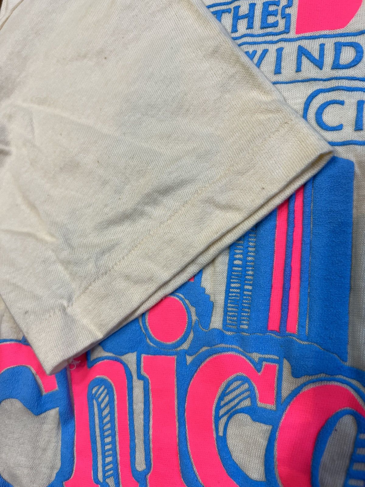 Vintage Vintage 90s Chicago Windy City Puff Print Single Stitch Tee Size US L / EU 52-54 / 3 - 4 Thumbnail