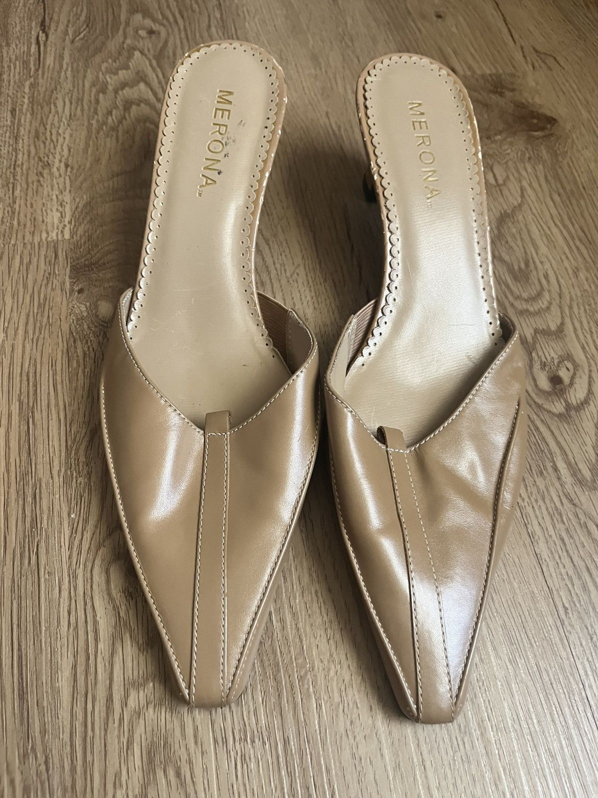 Merona Pointed toe kitten heels Size US 9.5 / IT 39.5 - 1 Thumbnail