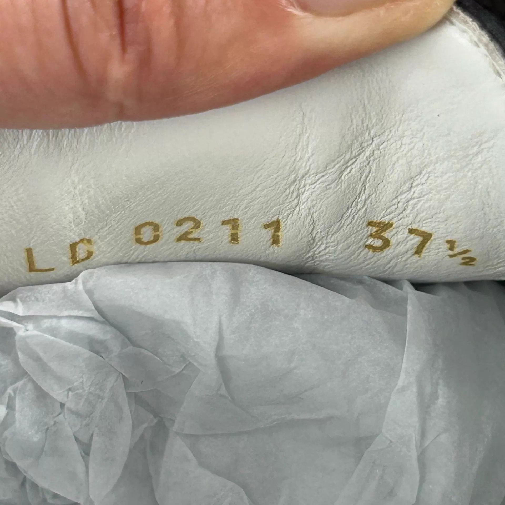 Louis Vuitton Louis Vuitton Monogram 1854 Sneaker 37.5 HB6663 Size US 6.5 / IT 36.5 - 7 Thumbnail