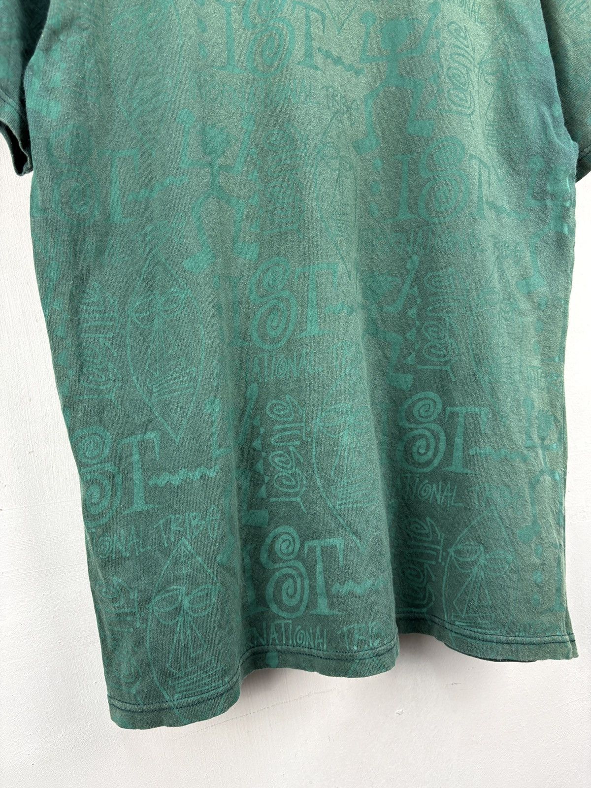 Stussy Stussy Vintage Y2K Stickman Tribal Fullprint Tshirt Sunfaded Size US L / EU 52-54 / 3 - 9 Thumbnail