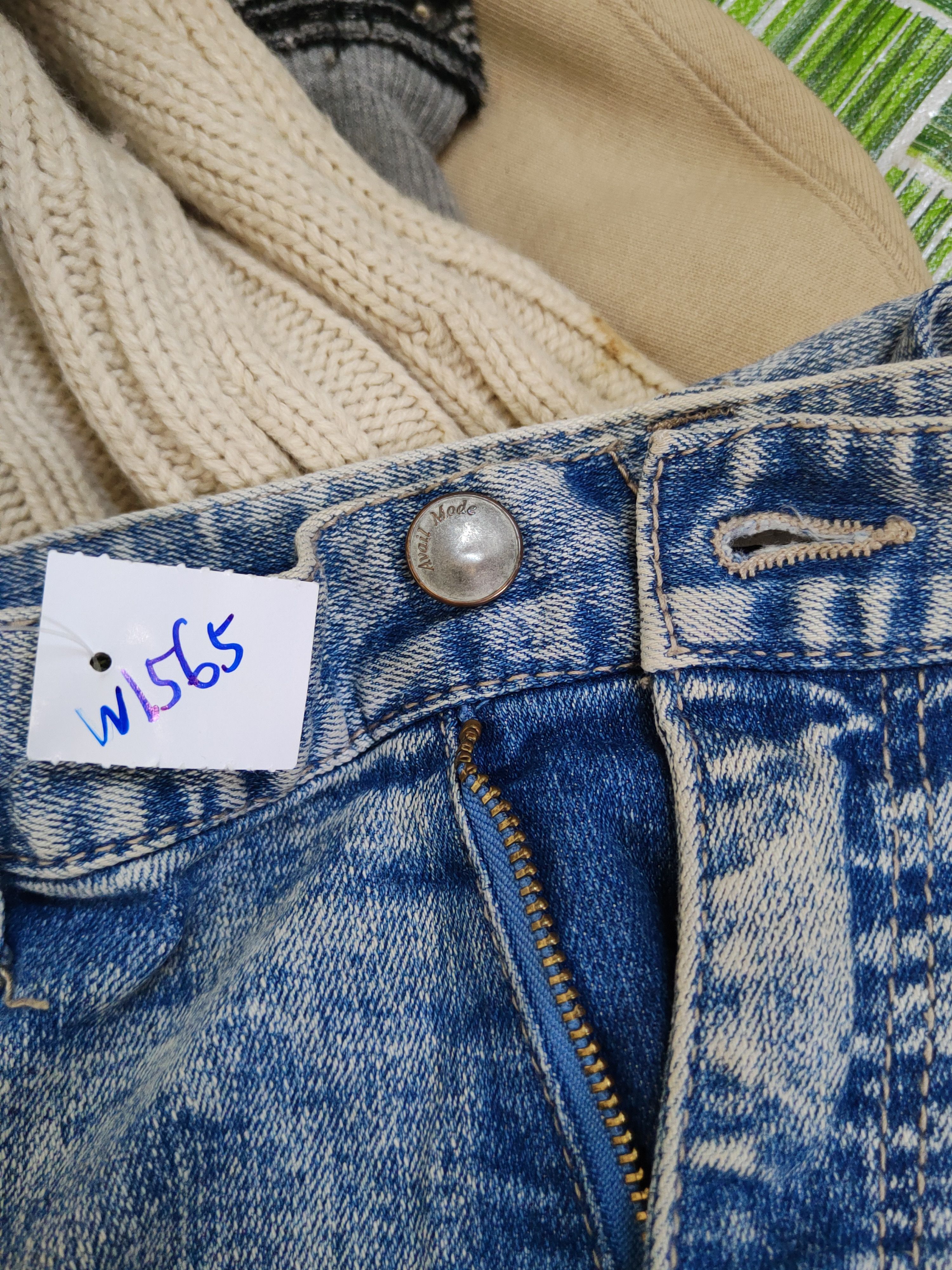 Japanese Brand Avail Mode Blue Distressed Ripped vintage denim Jeans #W1565 Size US 34 / EU 50 - 18 Thumbnail