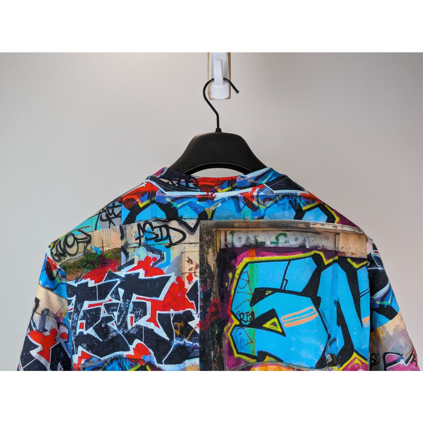 Vivienne Westwood o1rshd1 Classic Graffiti Print T-Shirt in Multiolor Size US M / EU 48-50 / 2 - 11 Thumbnail