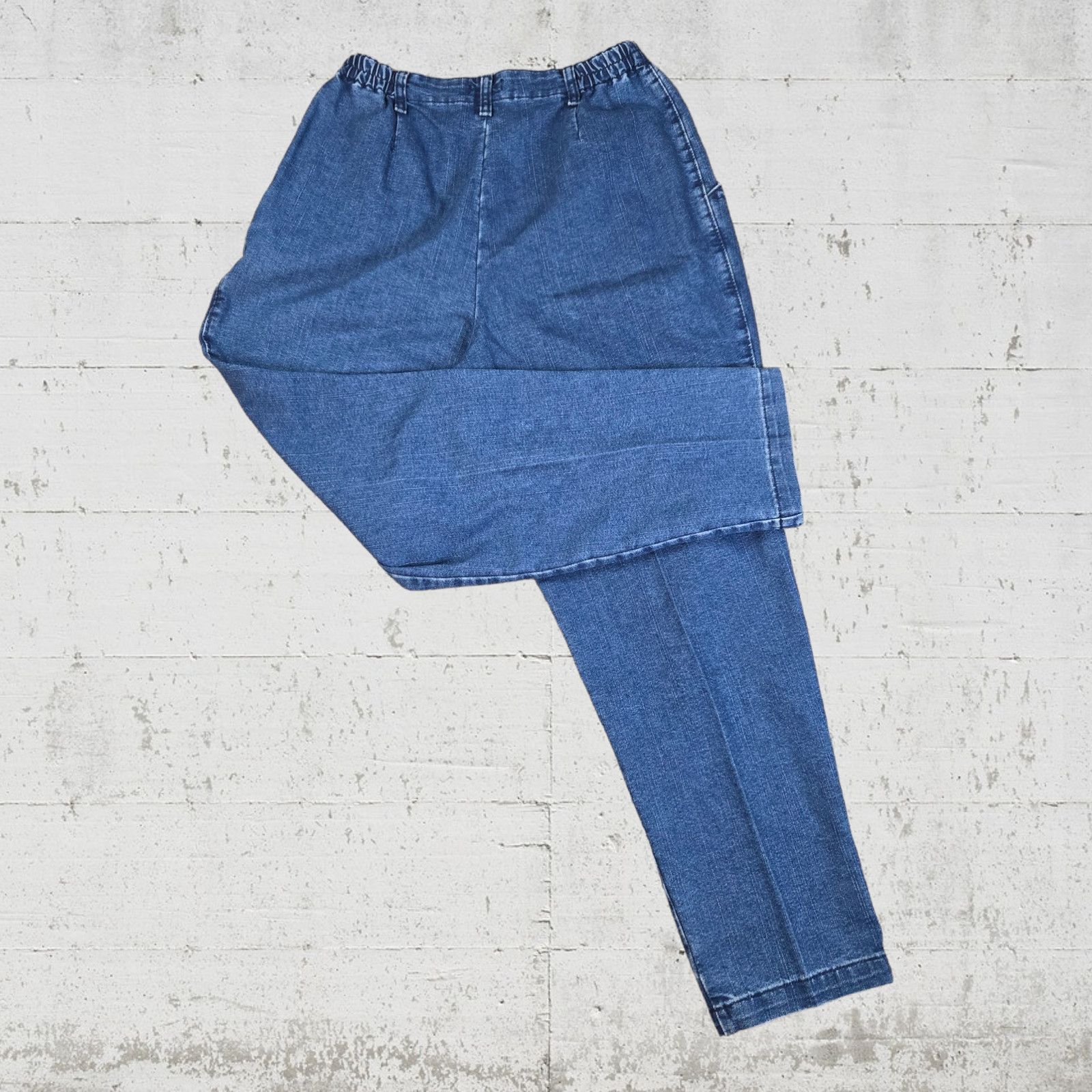 Vintage Vintage Medium Wash Mom Jeans Size 14P Size 36" / US 14 / IT 50 - 8 Thumbnail
