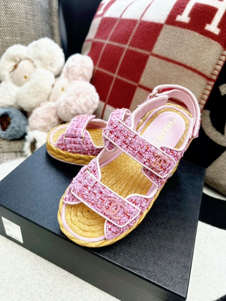 Chanel Chanel 22p pink mixed color grass knitting sole Velcro bea Size US 5.5 / IT 35.5 - 6 Thumbnail