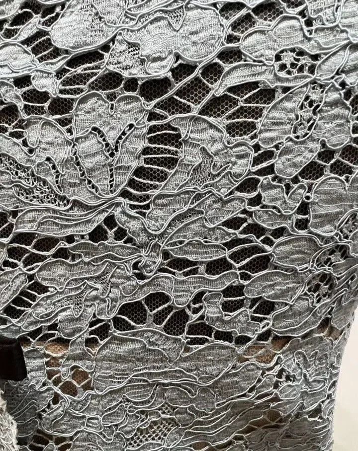 Valentino Valentino Light blue slim lace dress Size XS / US 0-2 / IT 36-38 - 3 Thumbnail