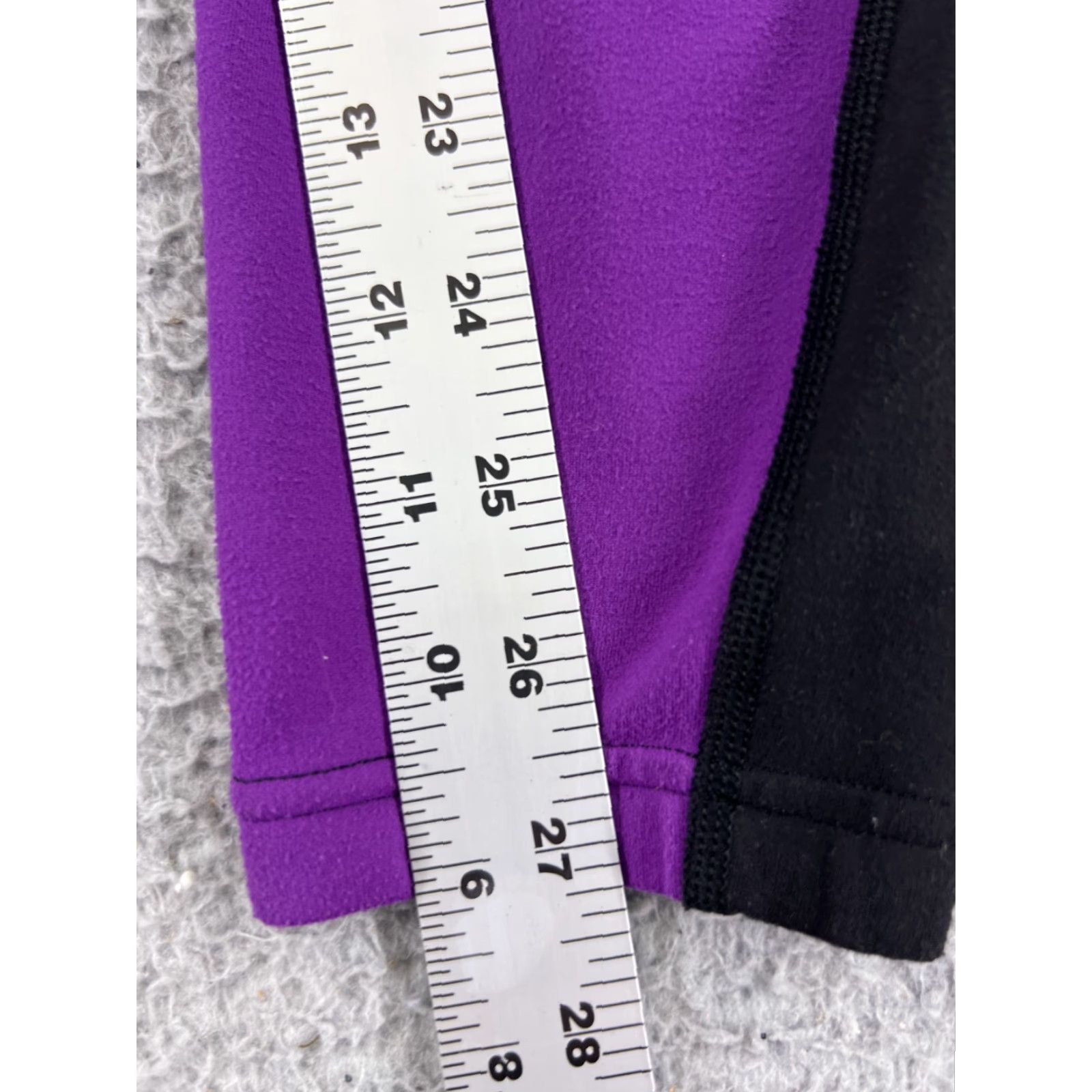 Lululemon Lululemon Women's Cropped Pants 8 Black Purple Nylon Blend Yoga Athleisure 28" Regular Fit Size 30" / US 8 / IT 44 - 6 Thumbnail