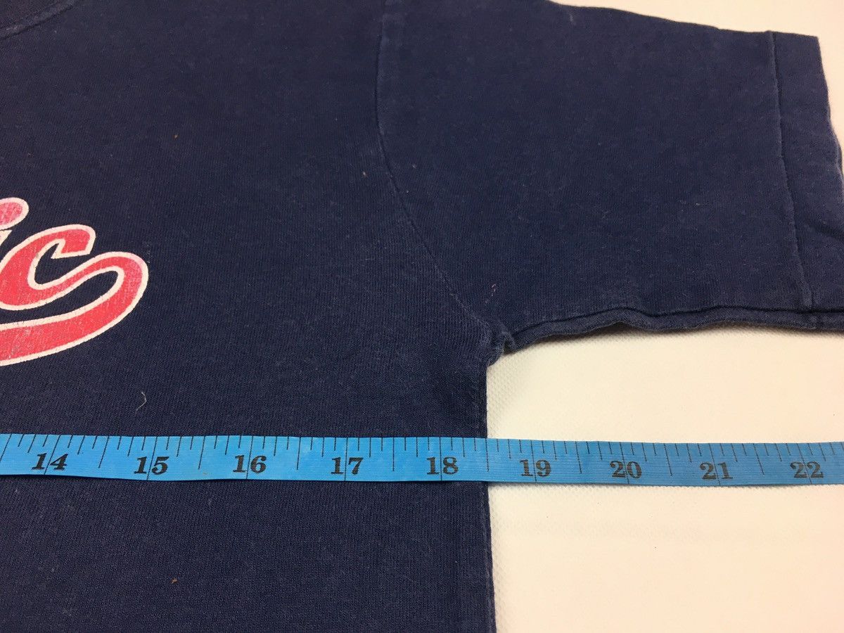 Vintage Vintage 90s Jurassic 5 Big Logo Printed Tee Size US S / EU 44-46 / 1 - 7 Thumbnail