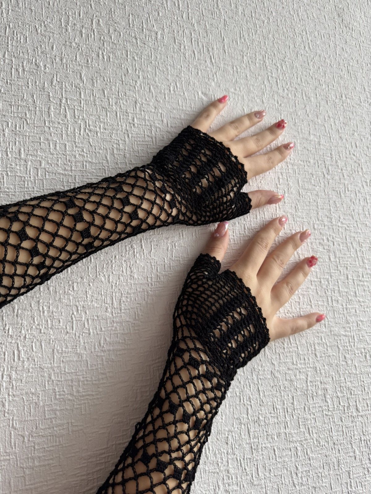 Vintage 💕Awesome sexy wmns long mesh gloves Avant Garde Size ONE SIZE - 2 Thumbnail