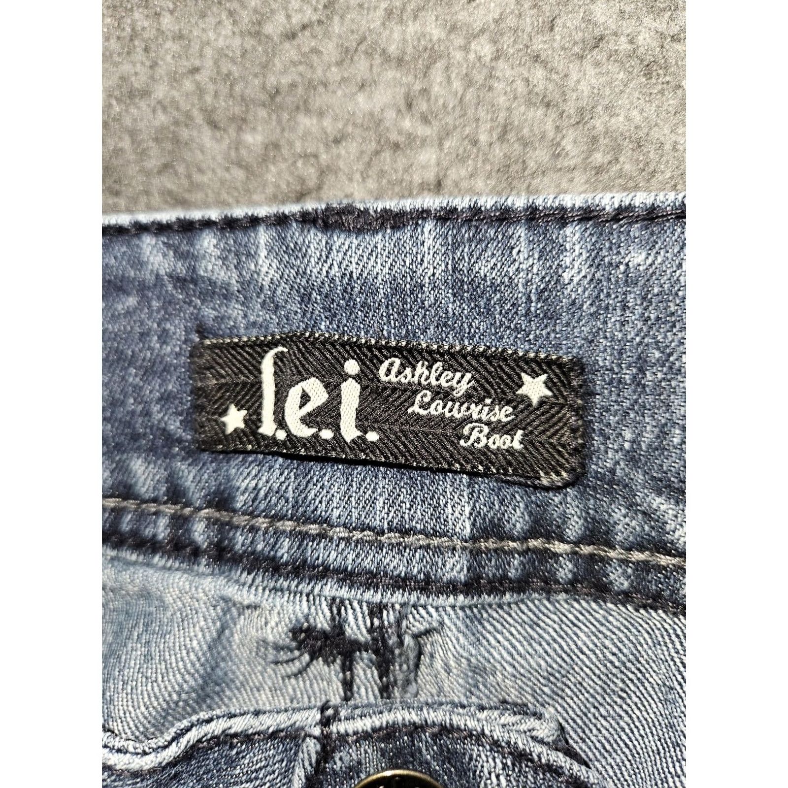 L.E.I. l.e.i. Jeans Womens Juniors 9 Blue Ashley Lowrise Boot Stretch Bootcut Denim Jeans Girls Size 30" / US 8 / IT 44 - 2 Thumbnail