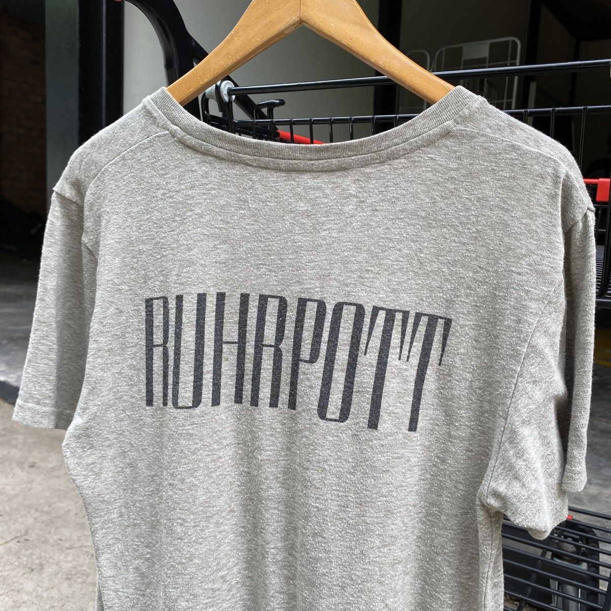 Robert Geller ROBERT GELLER Light Grey Graphic Logo T-Shirt Size US S / EU 44-46 / 1 - 4 Thumbnail