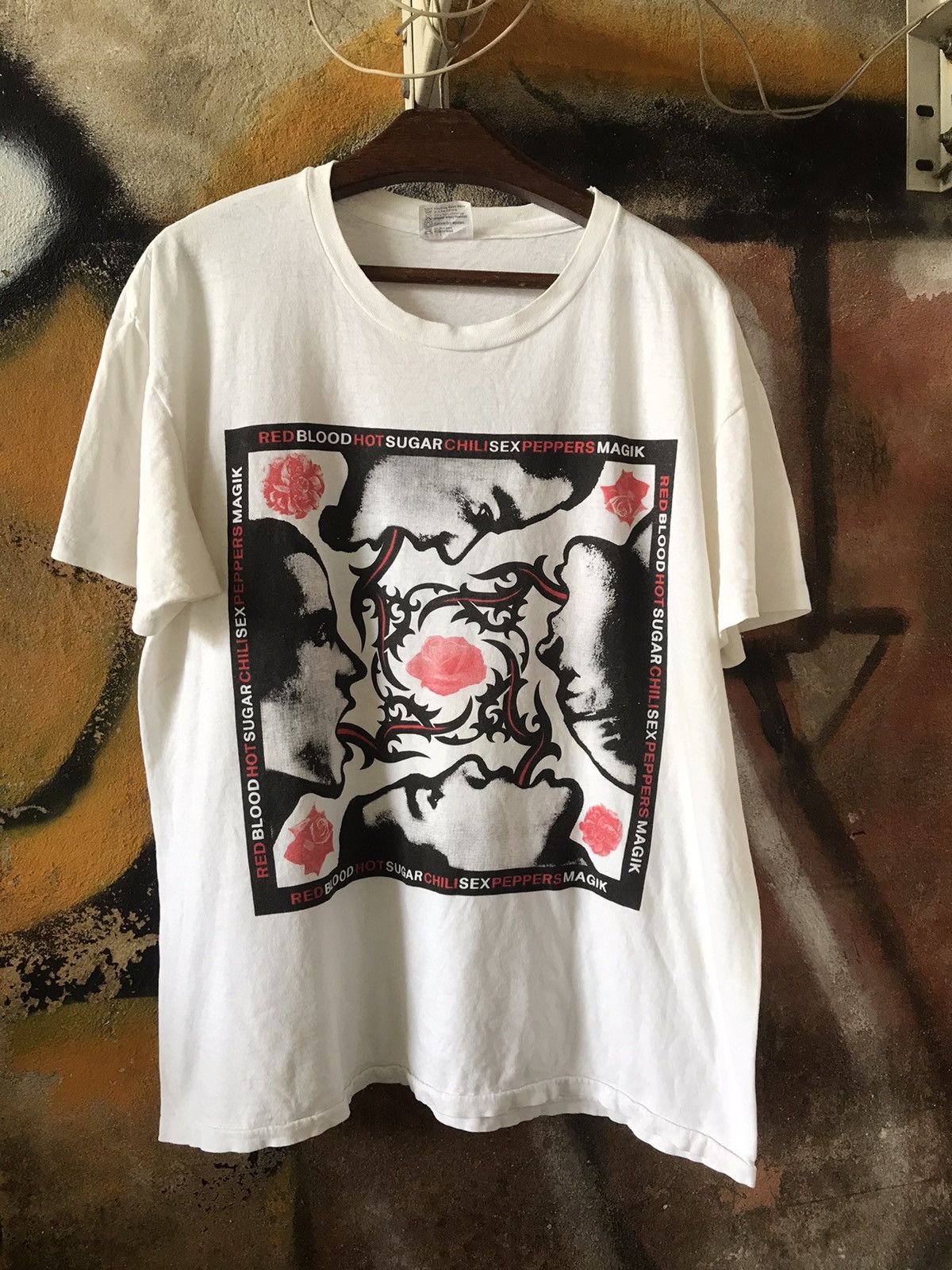 Vintage 90s Red hot chili pepper Shirt
