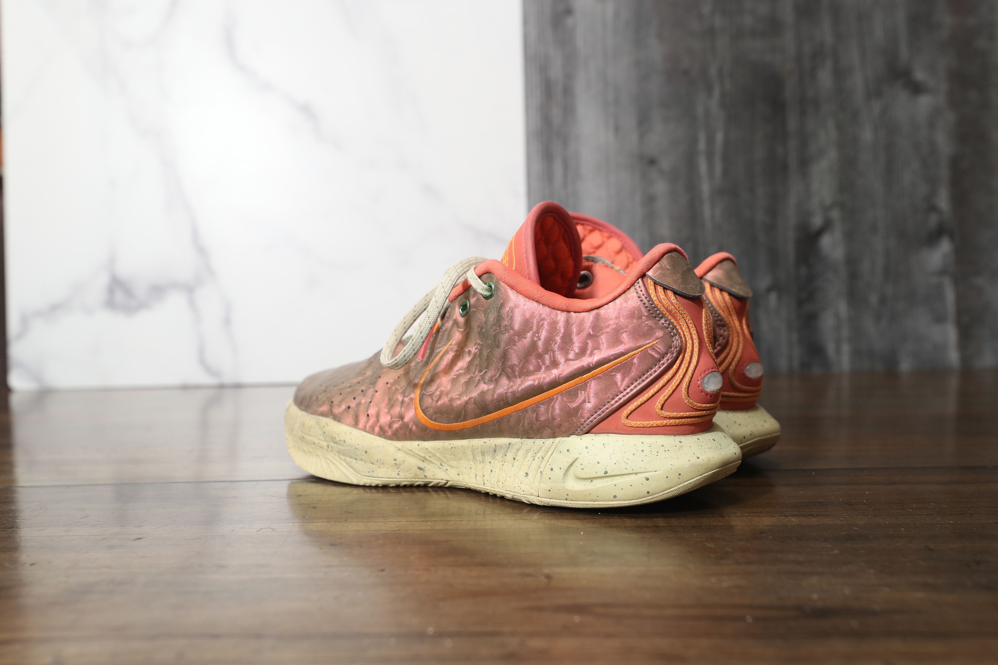 Nike Nike LeBron 21 "Queen Conch" (9) Size US 9 / EU 42 - 2 Thumbnail
