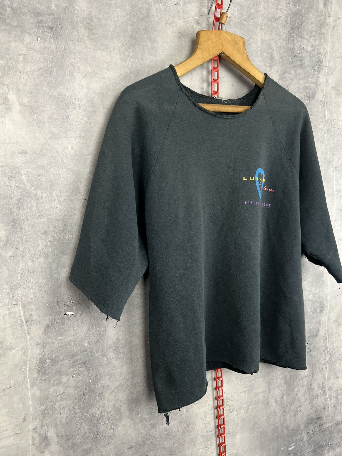 Vintage VINTAGE LUTHER VANDROSS 90S POWER OF LOVE CREW NECK Size US S / EU 44-46 / 1 - 3 Thumbnail