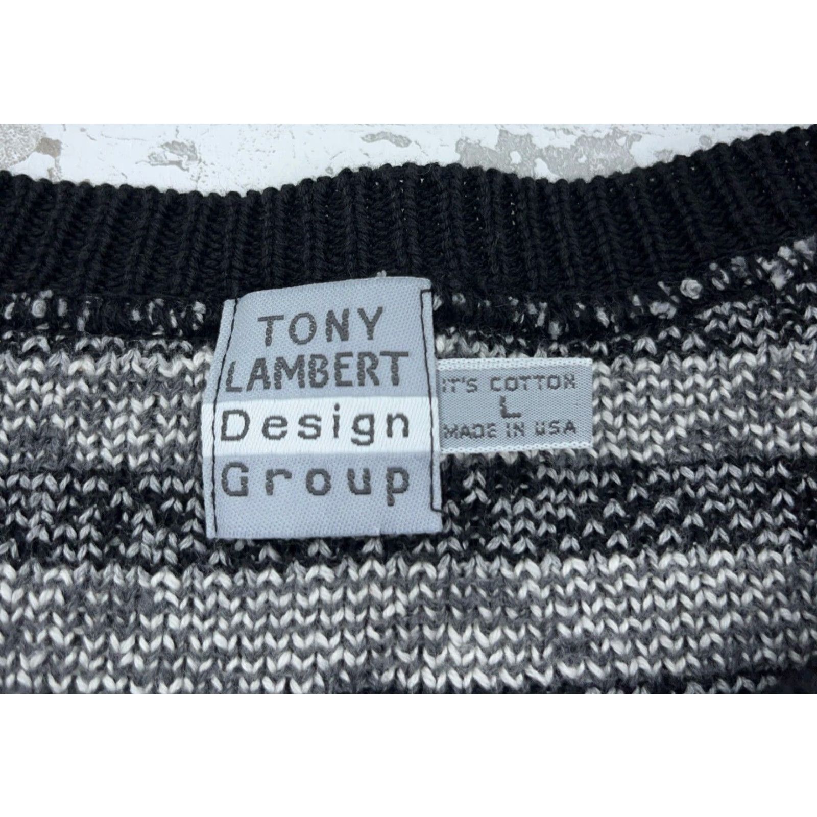 Vintage VINTAGE Tony Lambert Sweater Men L Black Gray Knit Geometric 90s Pullover Crew Neck Embroidered Logo Size US L / EU 52-54 / 3 - 6 Thumbnail