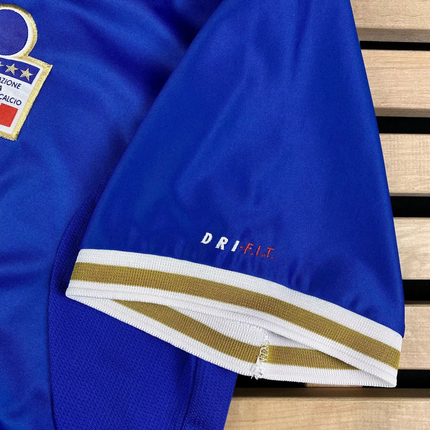 Vintage Men’s Football T-Shirt Jersey Italy Vintage 1996-97 Size XL Size US XL / EU 56 / 4 - 7 Thumbnail
